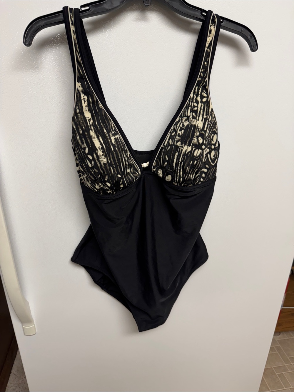 Profile By Gottex Black One-Piece Swimsuit with Cream Patterned Cups